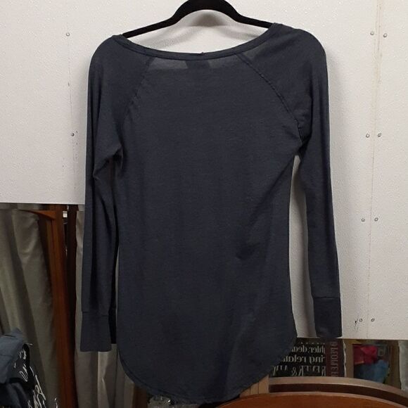 Long sleeve tee shirt, - "Livin on a prayer" - Picture 4 of 4